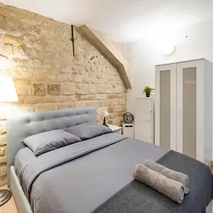  Apartamento Entre Opera Et Montmartre França
