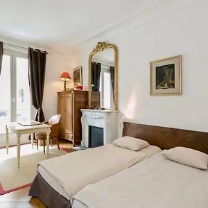  Quarto em Acomodações Particulares Charming Bedroom França